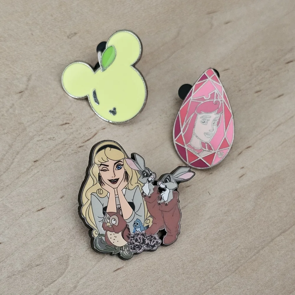 Disney Princess and Friends Pin Set - Picture 5 of 5